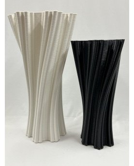 White Vase Forme Collection by Palais Royal H39