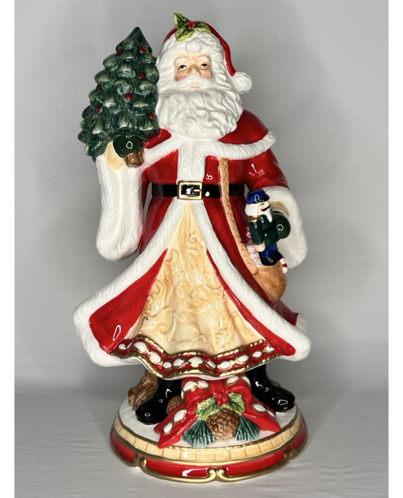 Santa Claus with Christmas Tree and Nutcracker Palais Royal