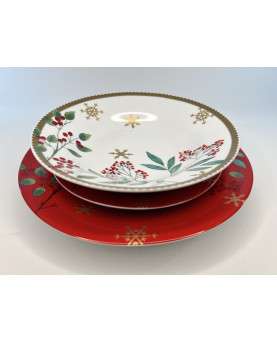 18 Christmas Plates Set by...